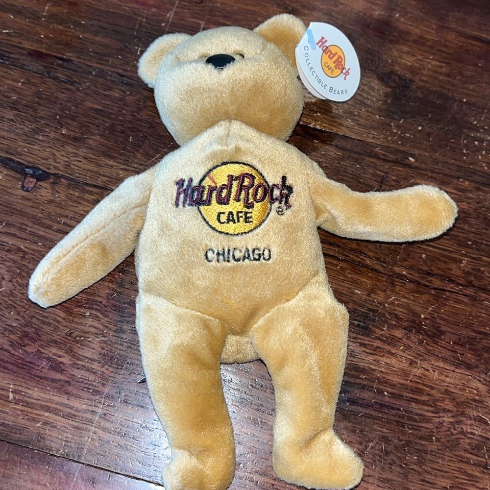 Hard Rock Cafe Chicago Chi-Town IsaacBeara Vintage Collectible tan color